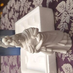 1982 The Magi Kaspar Avon Nativity Collectibles Porcelain Figurine